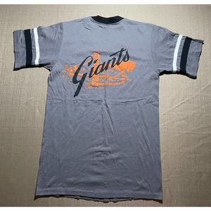 San Francisco GIANTS Augusta Women’s Medium M T-Shirt Gray Black “P” Front